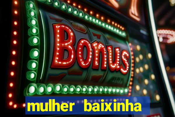 mulher baixinha transando com homens altos