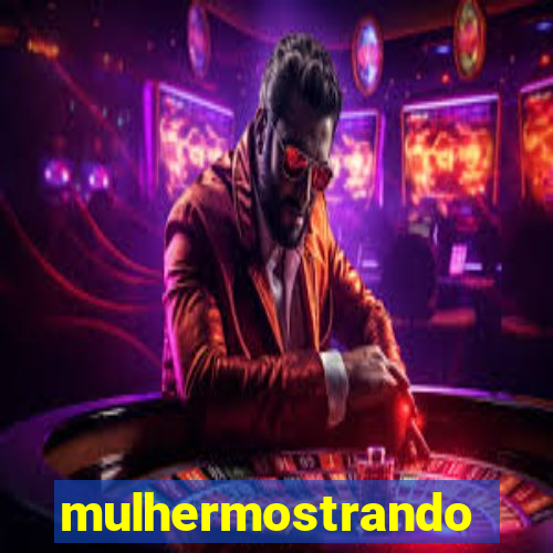 mulhermostrandoopeito