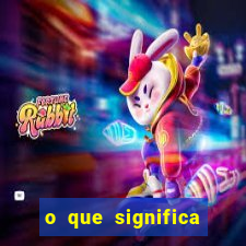 o que significa soprar no ouvido de uma pessoa